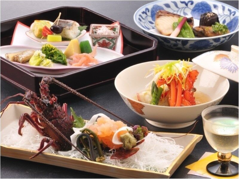 Atami Taikansou Екстериор снимка